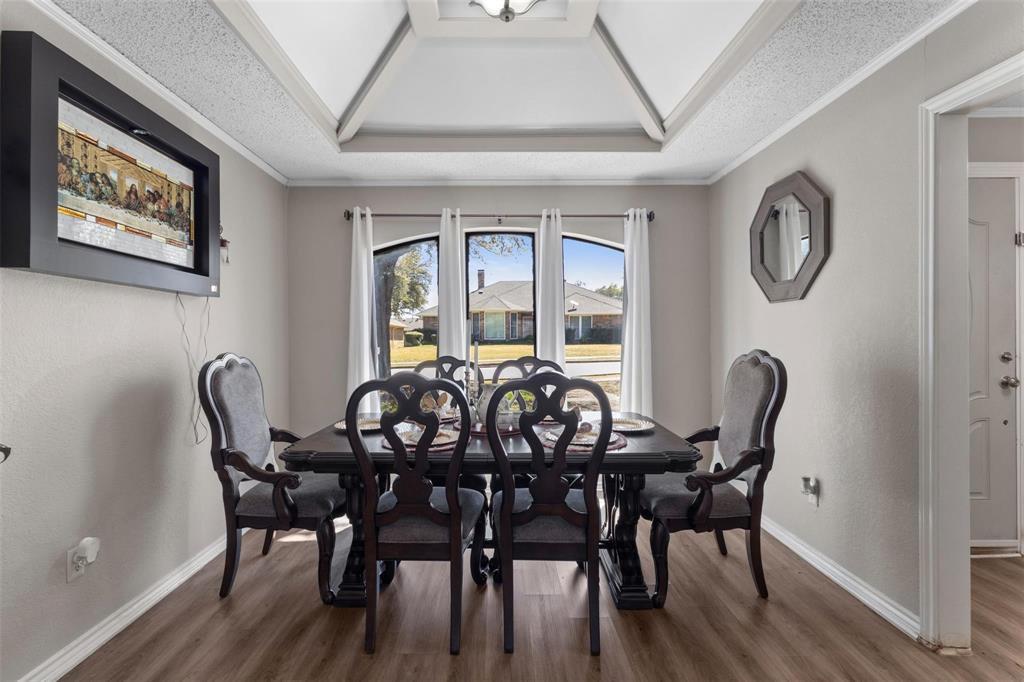 1507 Sugar Creek Dr, Carrollton, TX 75007 photo