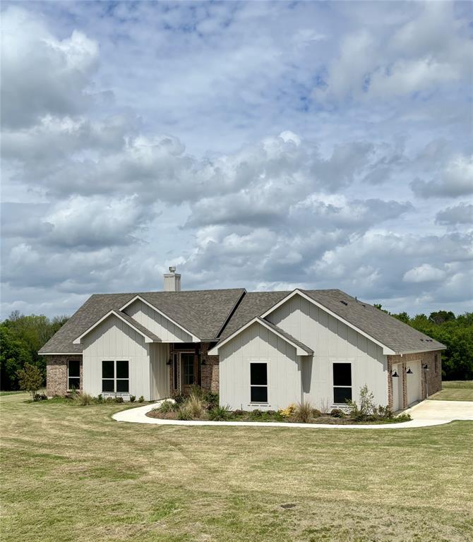 1026 County Road 1610, Lone Oak, TX 75453
