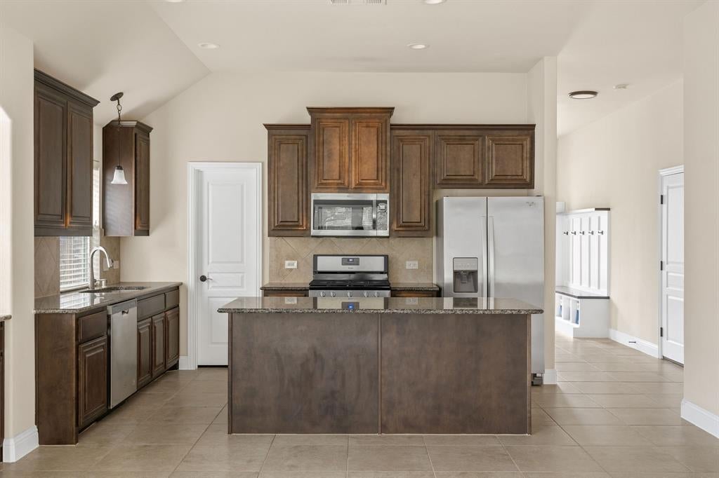 1610 Cherry Hill Dr, Anna, TX 75409 photo