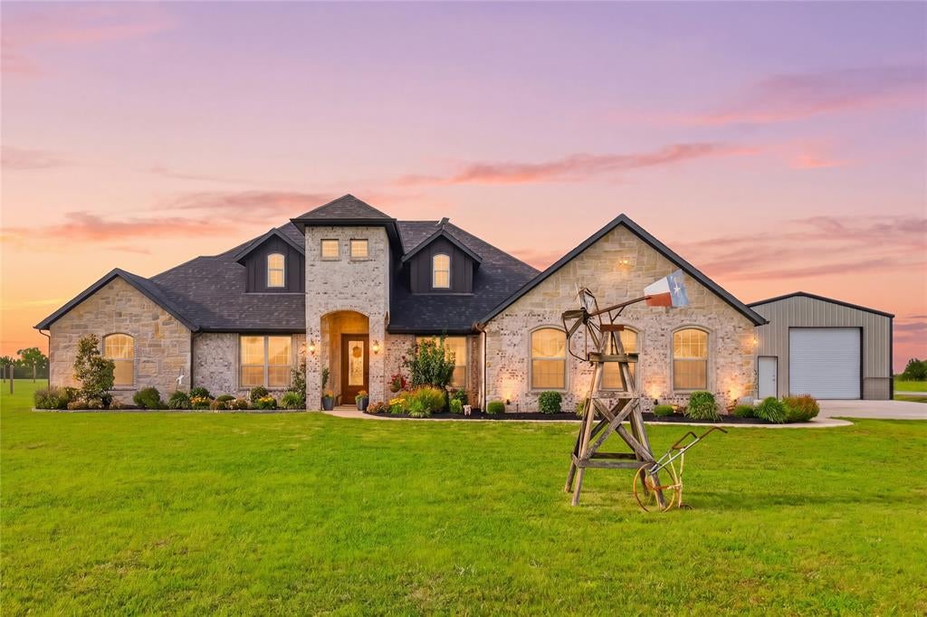 1705 Farm To Market Road 1752, Savoy, TX 75479
