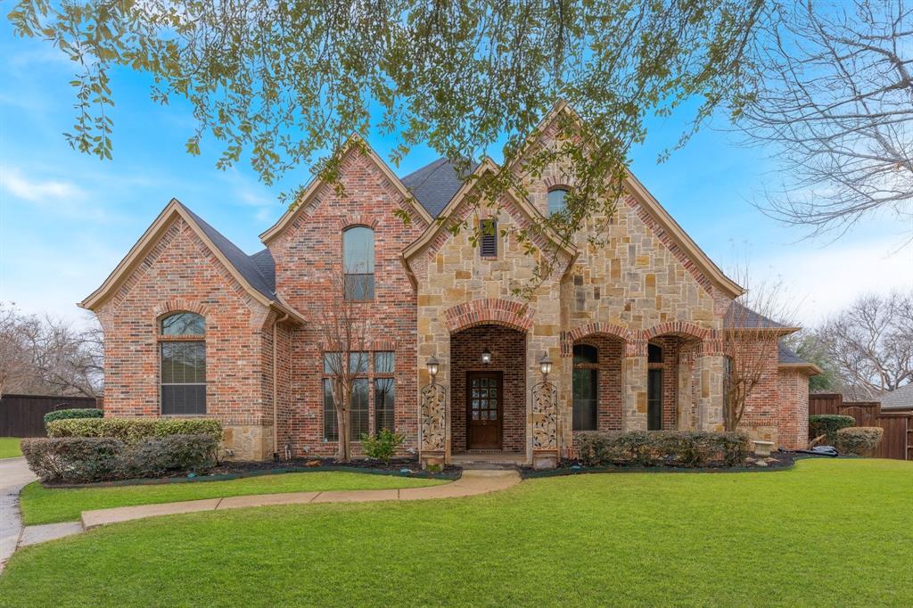 109 Meadowlands Dr, Denton, TX 76210