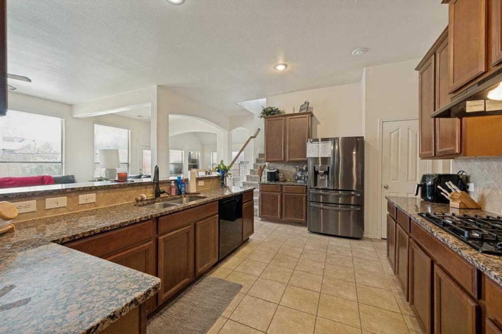 6133 Lamb Creek Dr, Fort Worth, TX 76179 photo