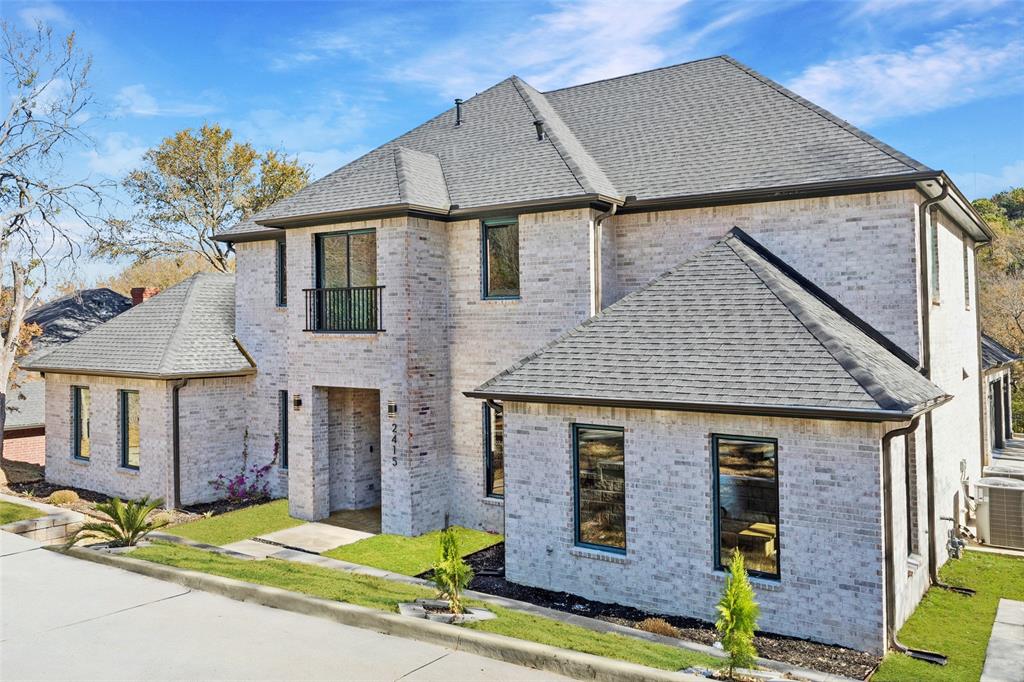 2415 Valley View Dr, Cedar Hill, TX 75104