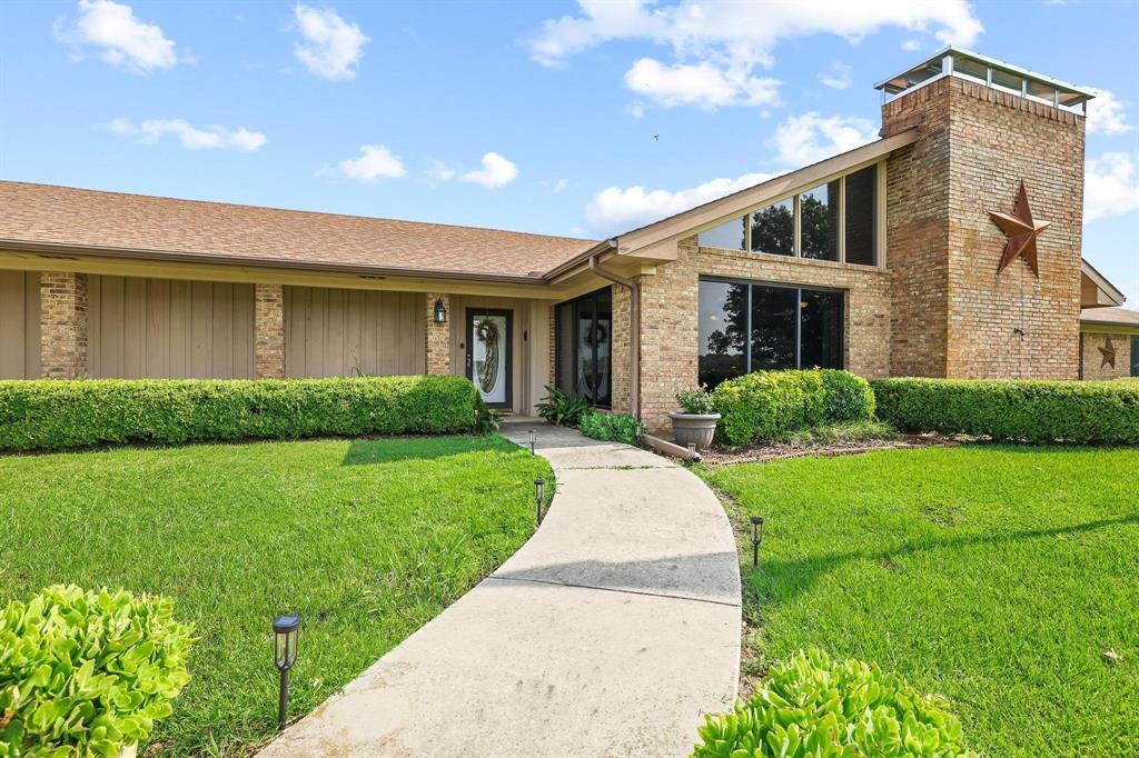 1900 S Shore Dr, Bonham, TX 75418 photo