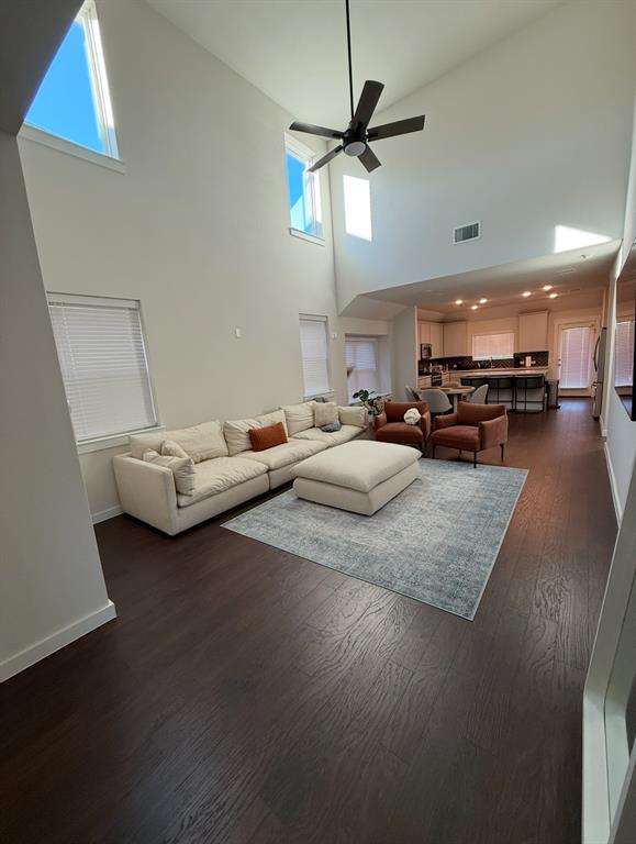 2041 Belvedere St, Garland, TX 75041 photo