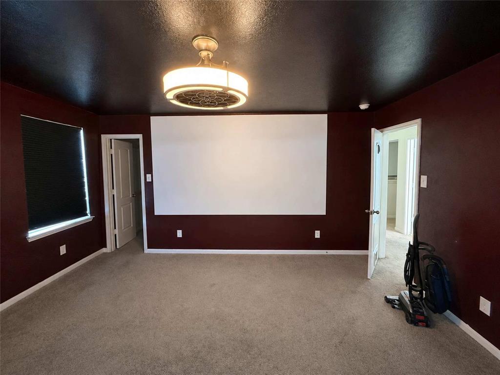 111 Golden Eagle Ct, La Marque, TX 77568 photo