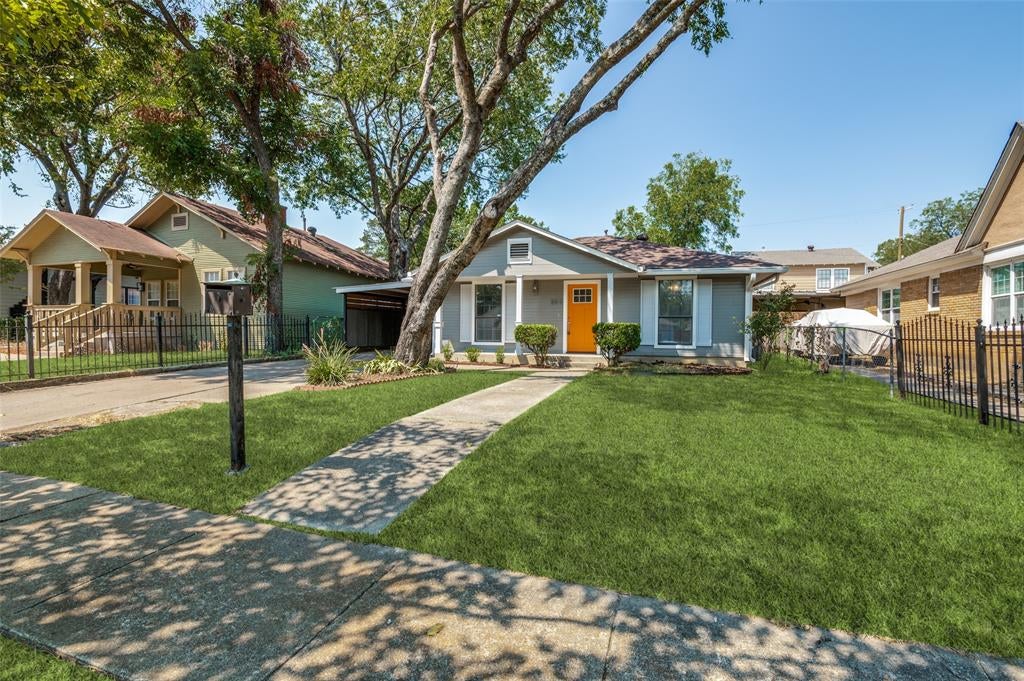 803 Hollywood Ave, Dallas, TX 75208