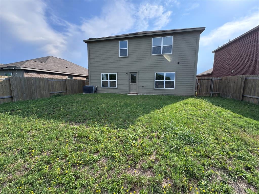 152 Banjo Trl, Newark, TX 76071 photo