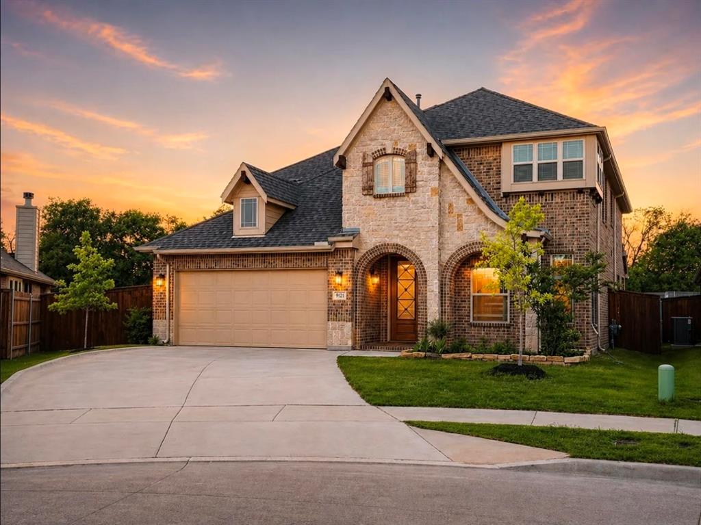 9121 Desert Flora Dr, Fort Worth, TX 76131