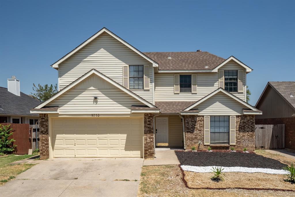 8713 Elbe Trl, Fort Worth, TX 76118
