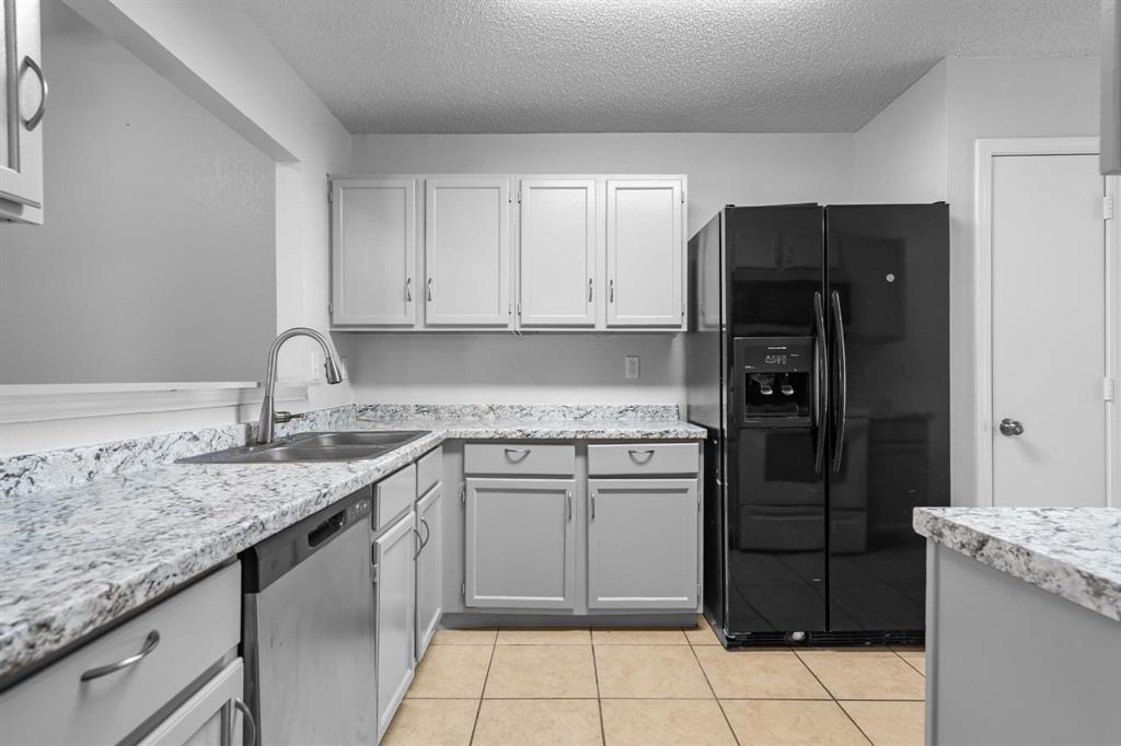 8713 Elbe Trl, Fort Worth, TX 76118 photo