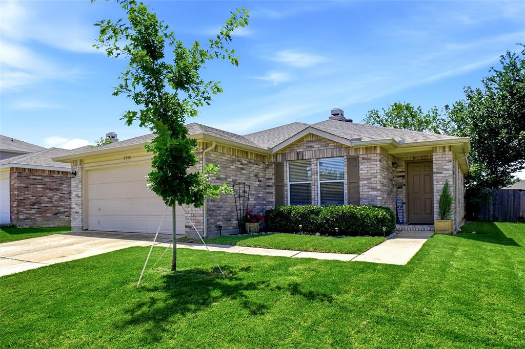2208 Maple Dr, Little Elm, TX 75068