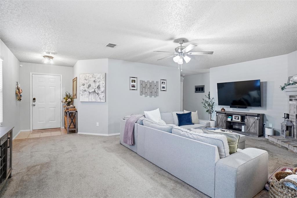 2208 Maple Dr, Little Elm, TX 75068 photo