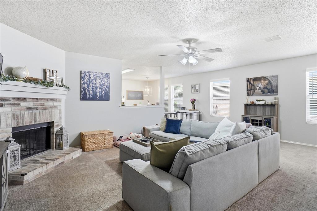 2208 Maple Dr, Little Elm, TX 75068 photo