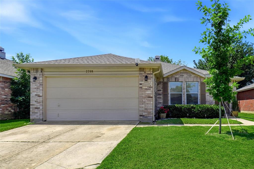 2208 Maple Dr, Little Elm, TX 75068 photo