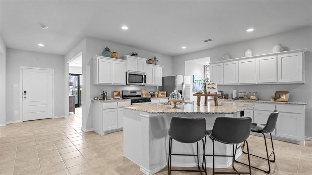 2221 Johnny Cash Dr, Fort Worth, TX 76036 photo