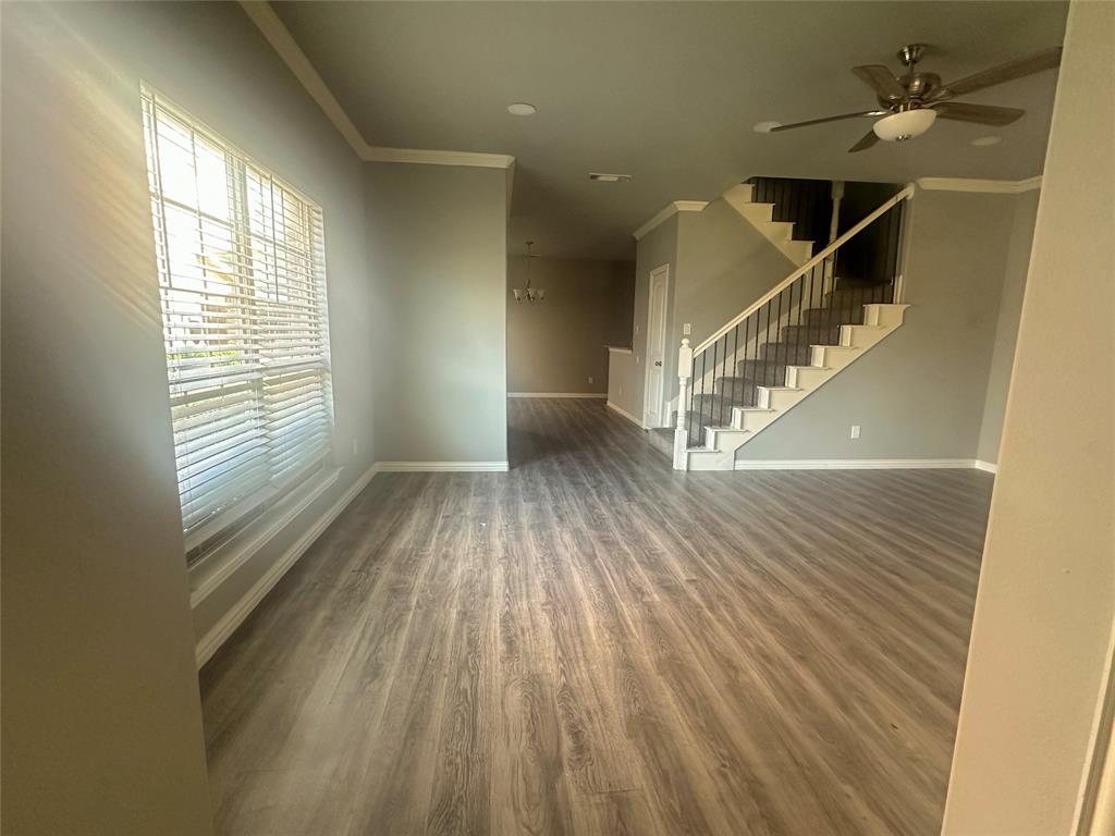 2349 Homewood Ln, Grand Prairie, TX 75050 photo