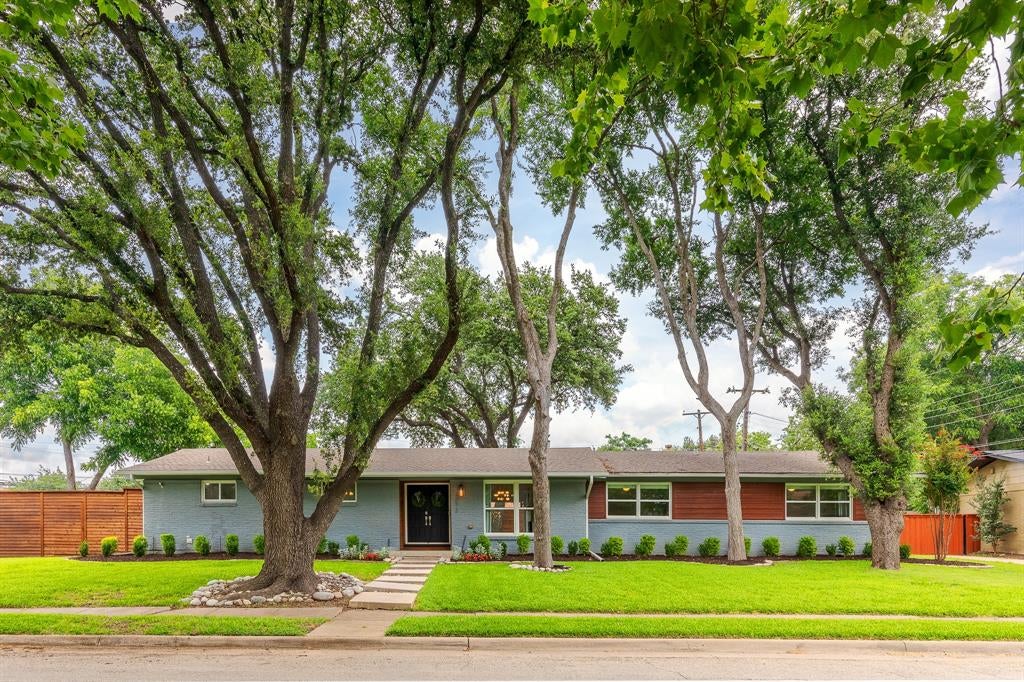 3672 Midpines Dr, Dallas, TX 75229