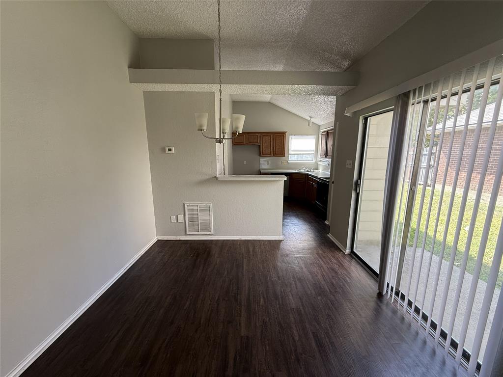404 Seminary Rdg, Mesquite, TX 75149 photo