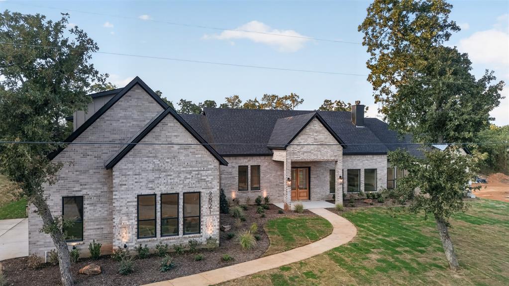 2821 Private Access Rd, Burleson, TX 76028