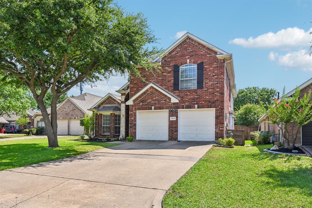 7917 Southern Hills Ln, Rowlett, TX 75089