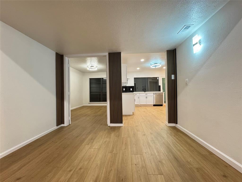 2914 Sweet Gum St, Garland, TX 75044 photo