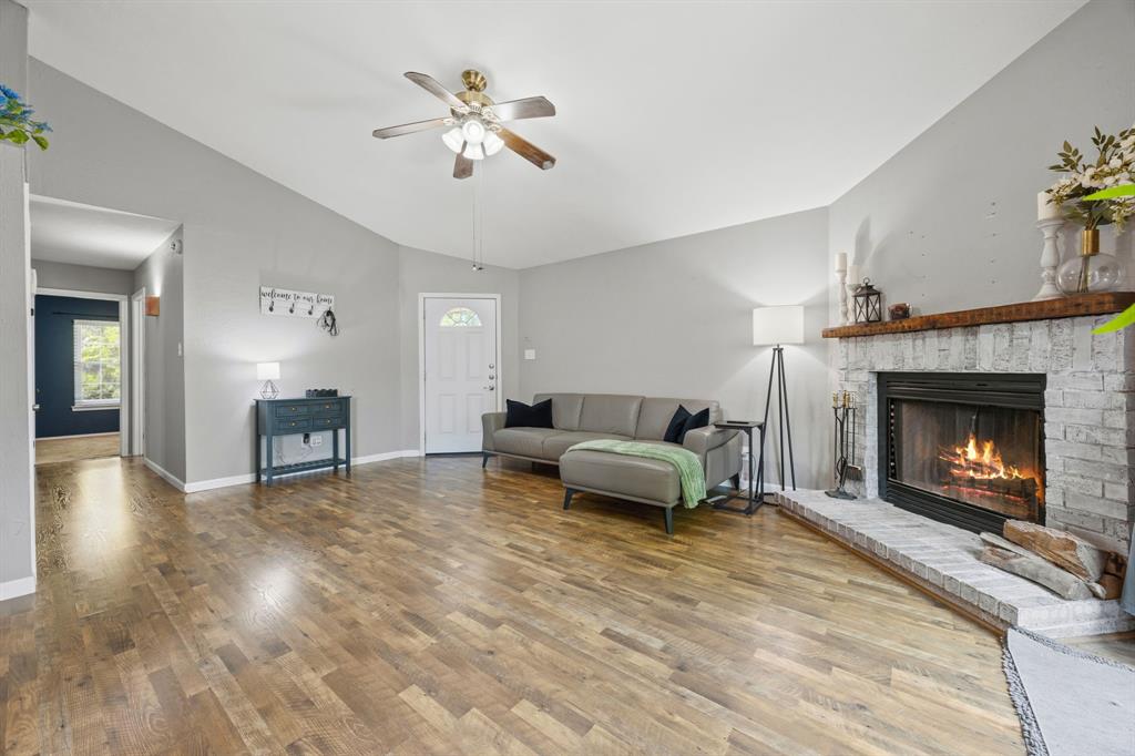 25 Brewster Ct, Allen, TX 75002 photo