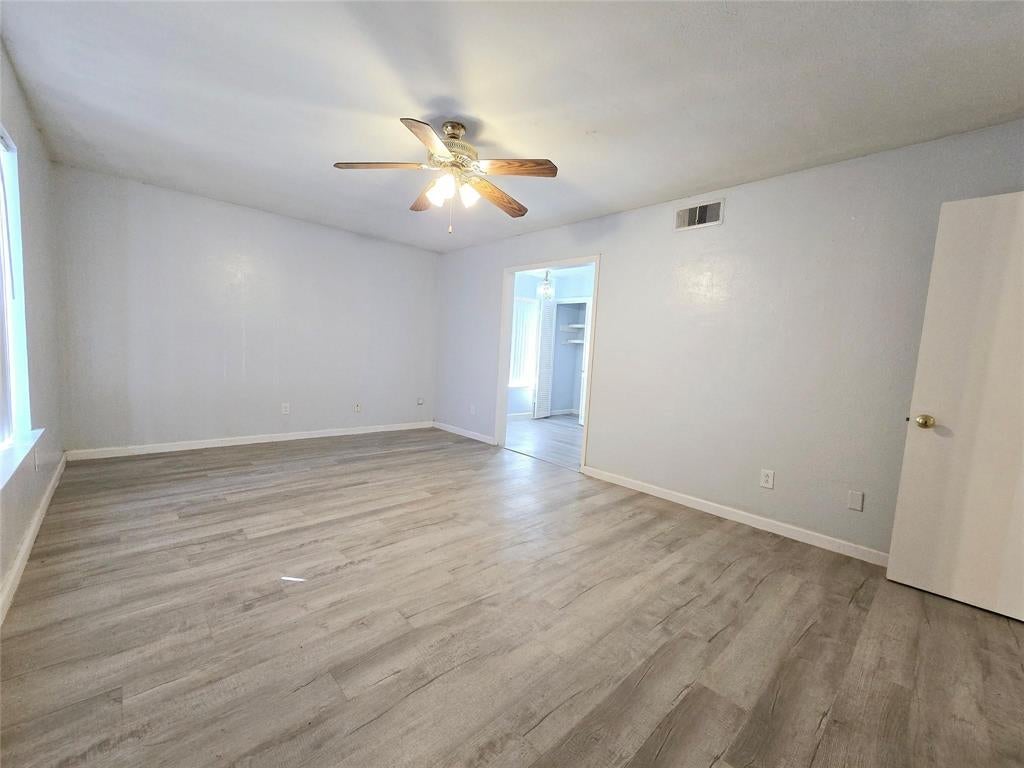 902 Spring Valley Plz, Richardson, TX 75080 photo