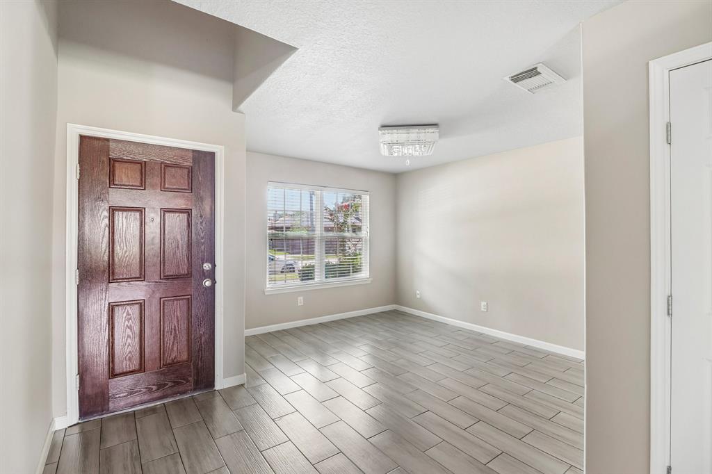 13914 Bonnetbriar Ln, Sugar Land, TX 77498 photo