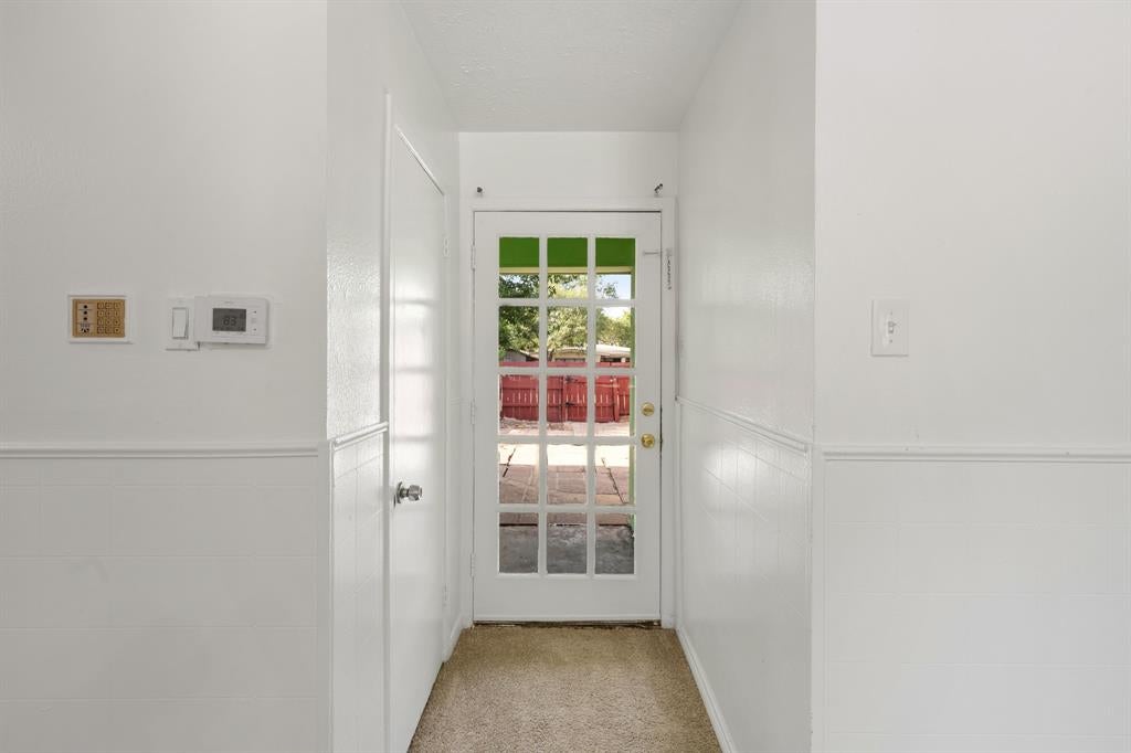 13545 Flagstone Ln, Dallas, TX 75240 photo