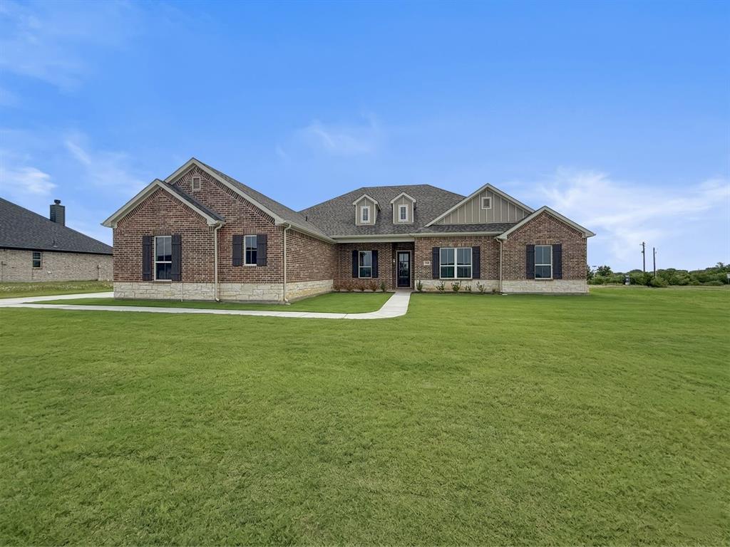 208 Slimp Blf, Azle, TX 76020 photo