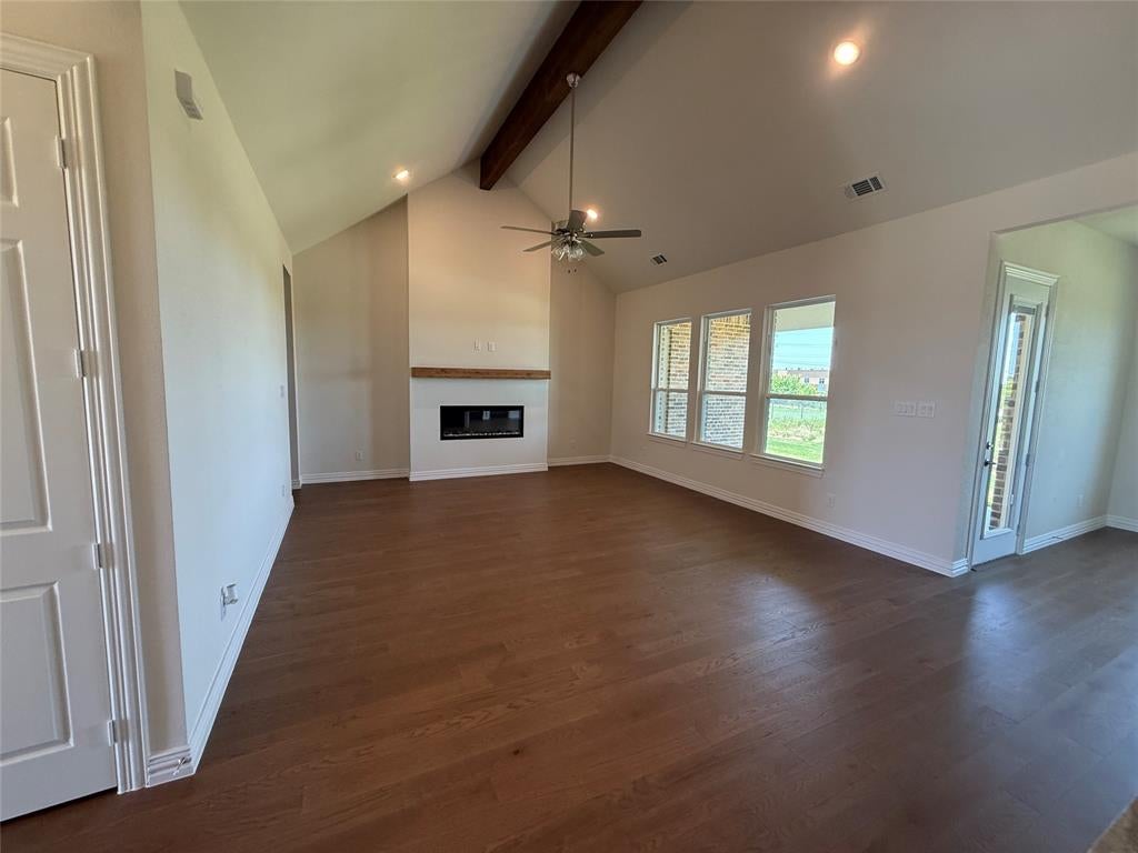 208 Slimp Blf, Azle, TX 76020 photo
