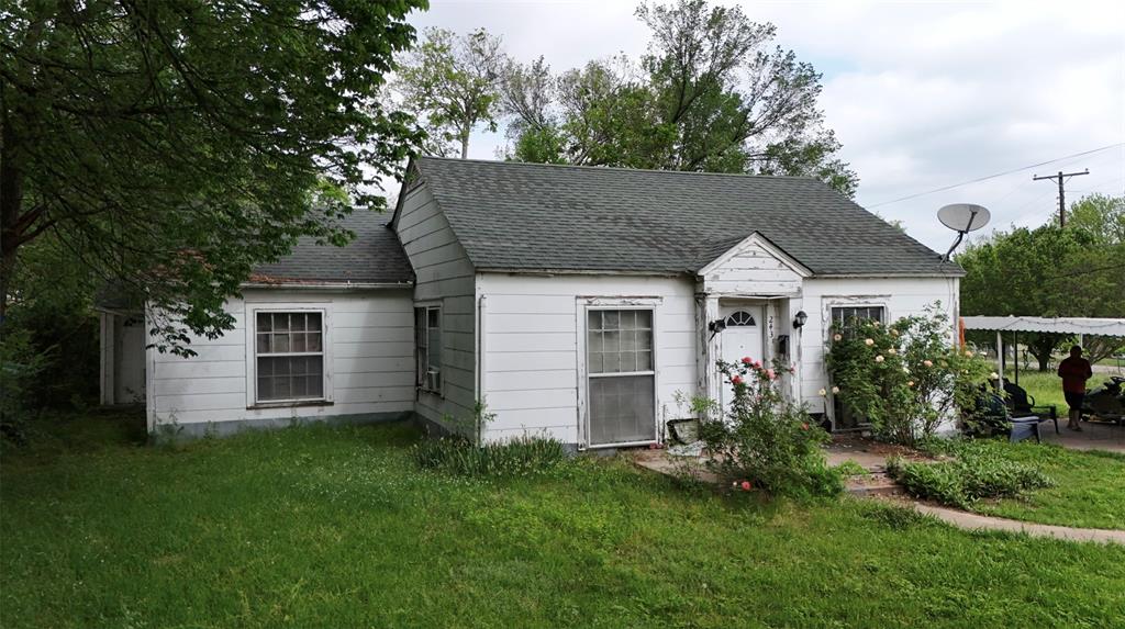 243 Walnut St, Wilmer, TX 75172 photo