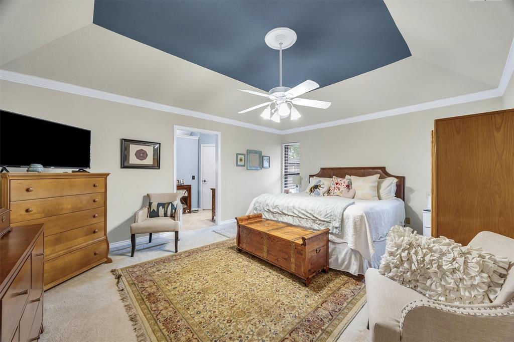 1121 Derbyshire Pl, Carrollton, TX 75007 photo