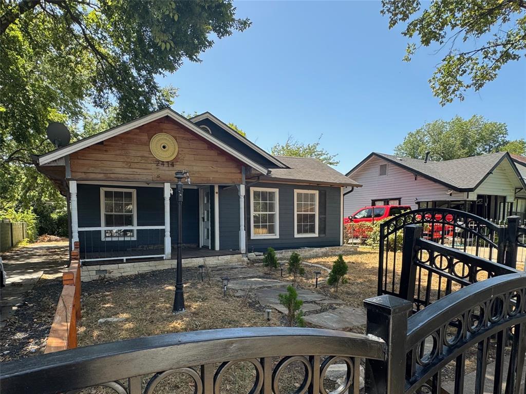 2414 Brandon St, Dallas, TX 75211 photo