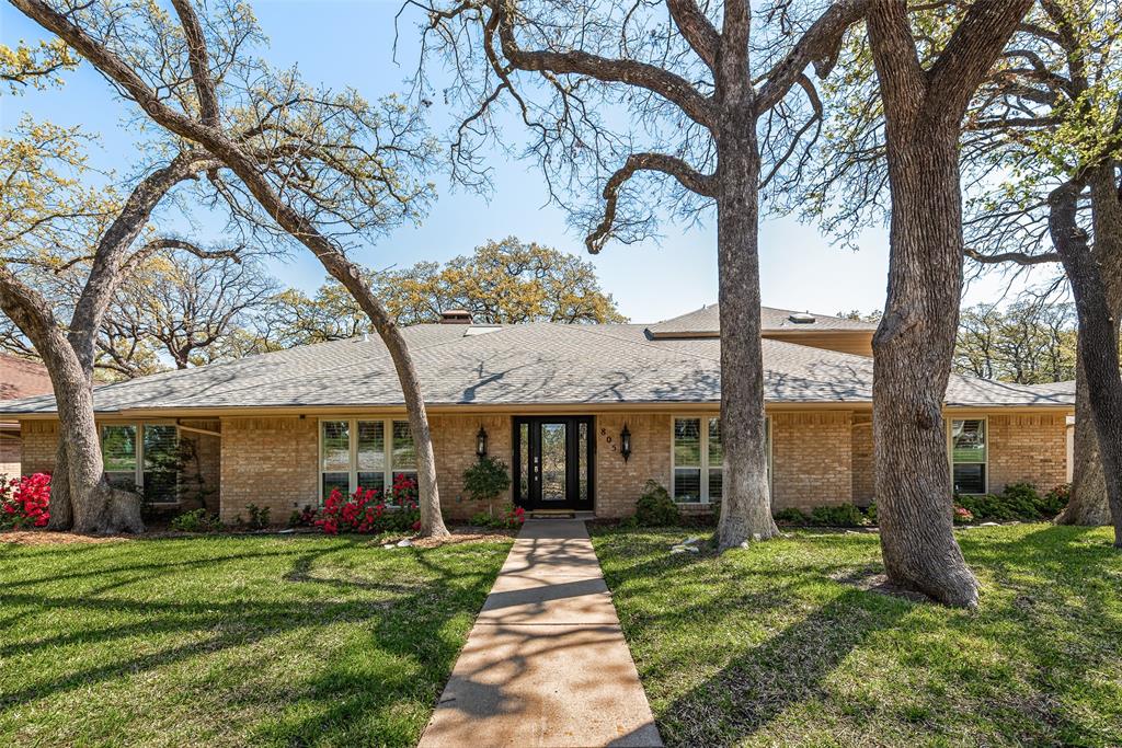 805 Crowley Rd, Arlington, TX 76012