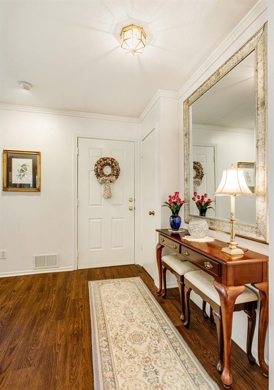 331 Robin Way, Richardson, TX 75080 photo