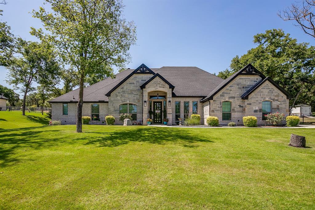 1011 Glenoaks Dr, Weatherford, TX 76088