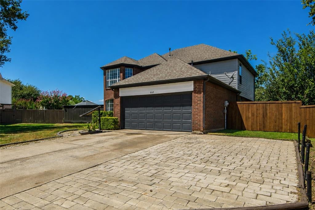 337 Bluewood Ln, Lake Dallas, TX 75065 photo