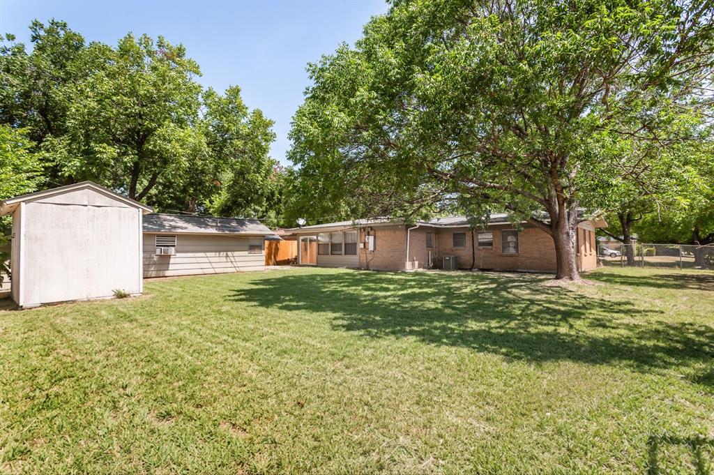 1203 Sunnybrook Dr, Irving, TX 75061 photo