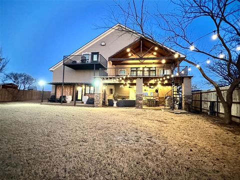 Single Family Residence in Seymour TX 301 E Moonshine Road.jpg