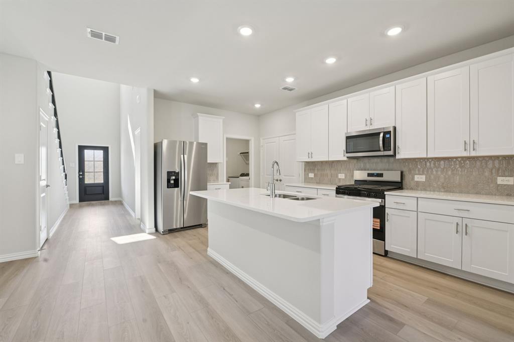 126 Winchester Hill Ln, Princeton, TX 75071