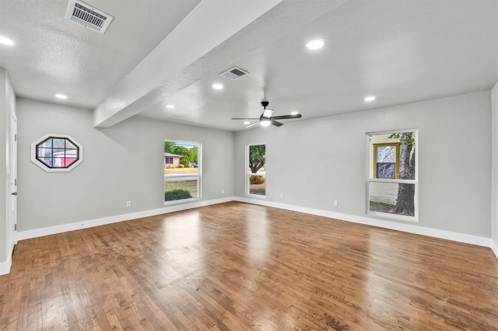 2305 Stanford St, Greenville, TX 75401 photo