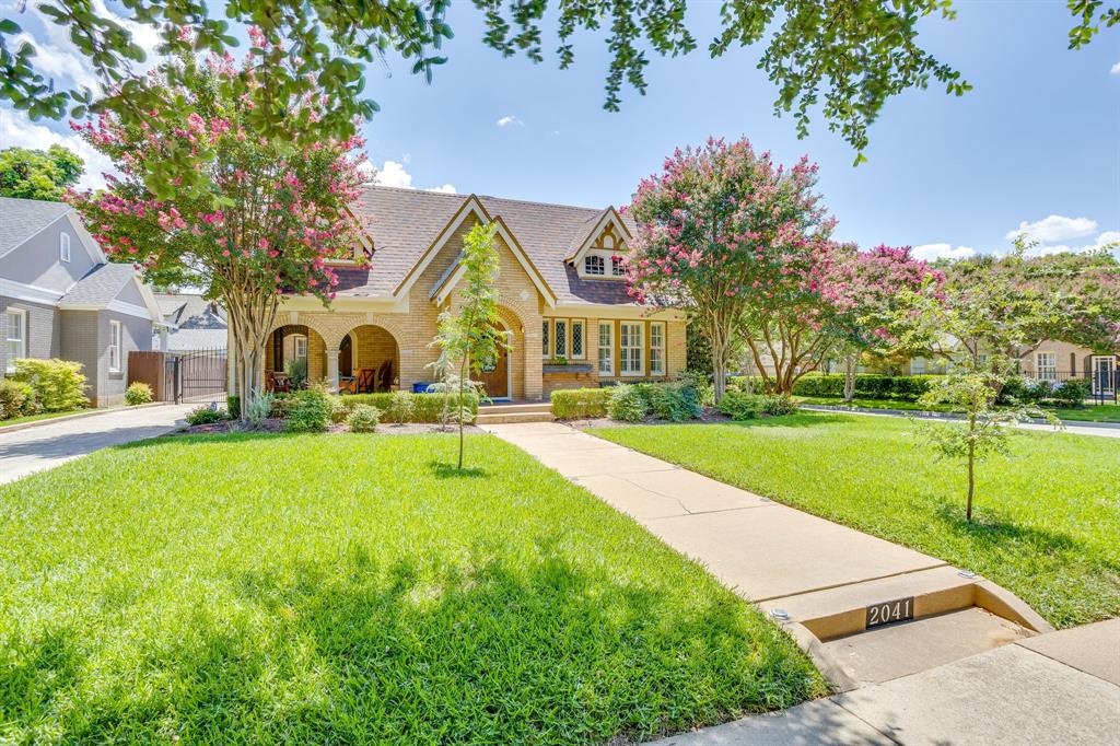 2041 Hawthorne Ave, Fort Worth, TX 76110 photo
