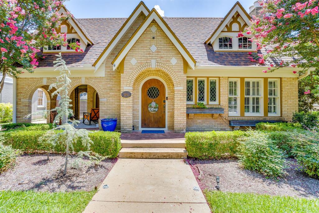 2041 Hawthorne Ave, Fort Worth, TX 76110