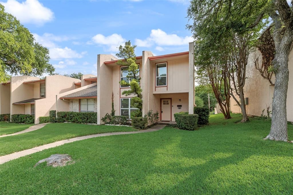 514 Valley Park Dr, Garland, TX 75043