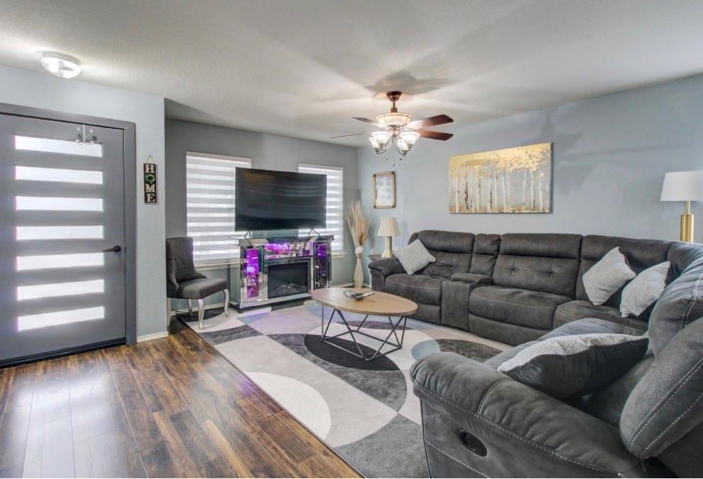 1333 Falcon Dr, Dallas, TX 75051 photo
