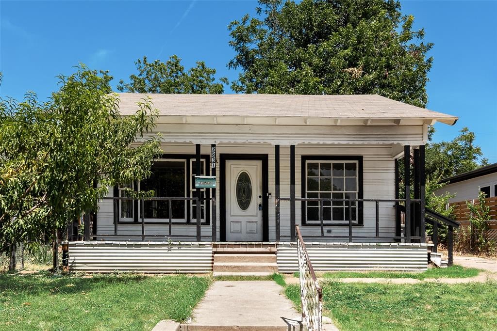 2831 Grafton Ave, Dallas, TX 75211