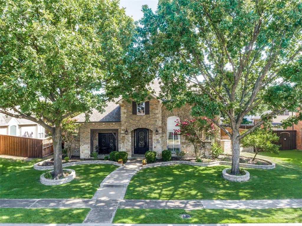 2719 Middleton Dr, Frisco, TX 75033 photo