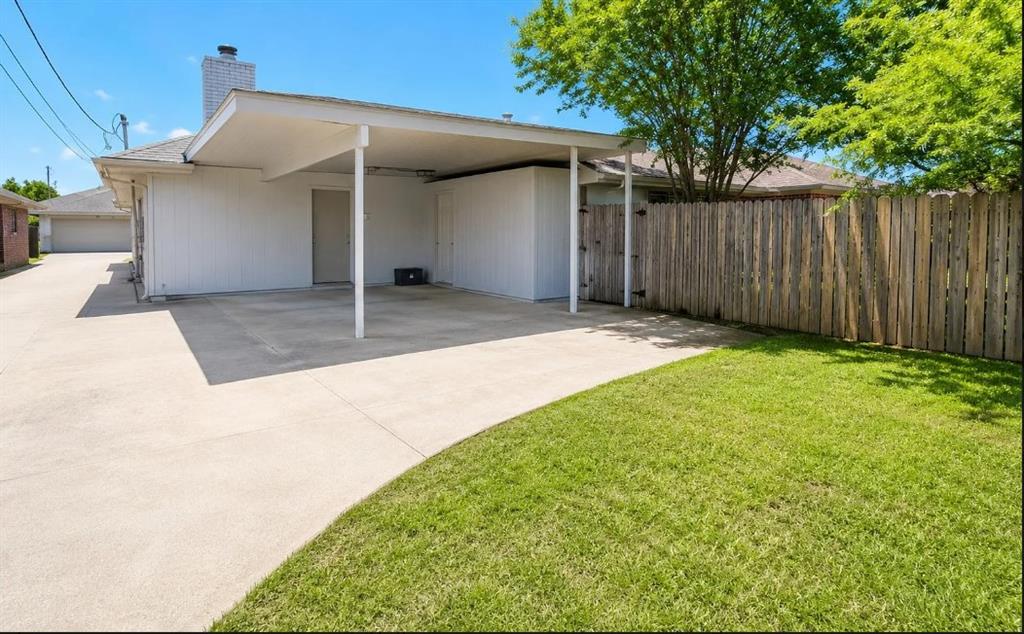 1915 1917 Spindletop Dr, Duncanville, TX 75137 photo